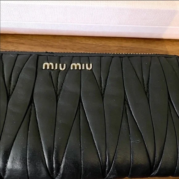 Miu Miu (by Prada) Nappa Leather Large Wallet - Picture 3 of 10